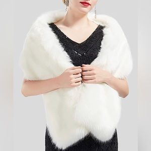 BABEYOND Women’s Faux Fur Collar Shawl Scarf Wrap Evening Cape Off-White